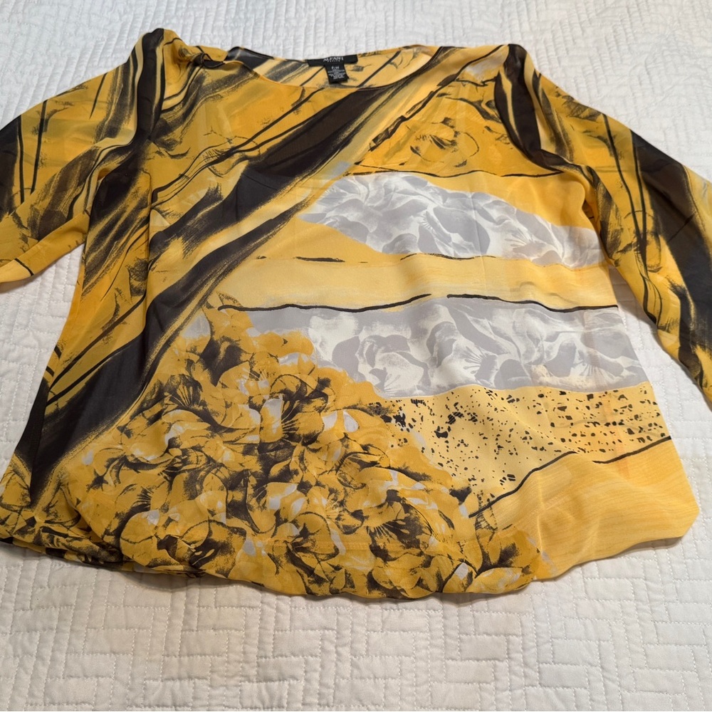 Alfani blouse in size Medium Petite